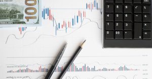Espaço de análise de estoque com gráficos, uma calculadora e moeda para insights baseados em dados.